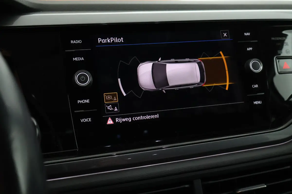1.0 TSI 95pk R-Line Highline Virtual Cockpit Navigatie Adaptive Cruise Clima