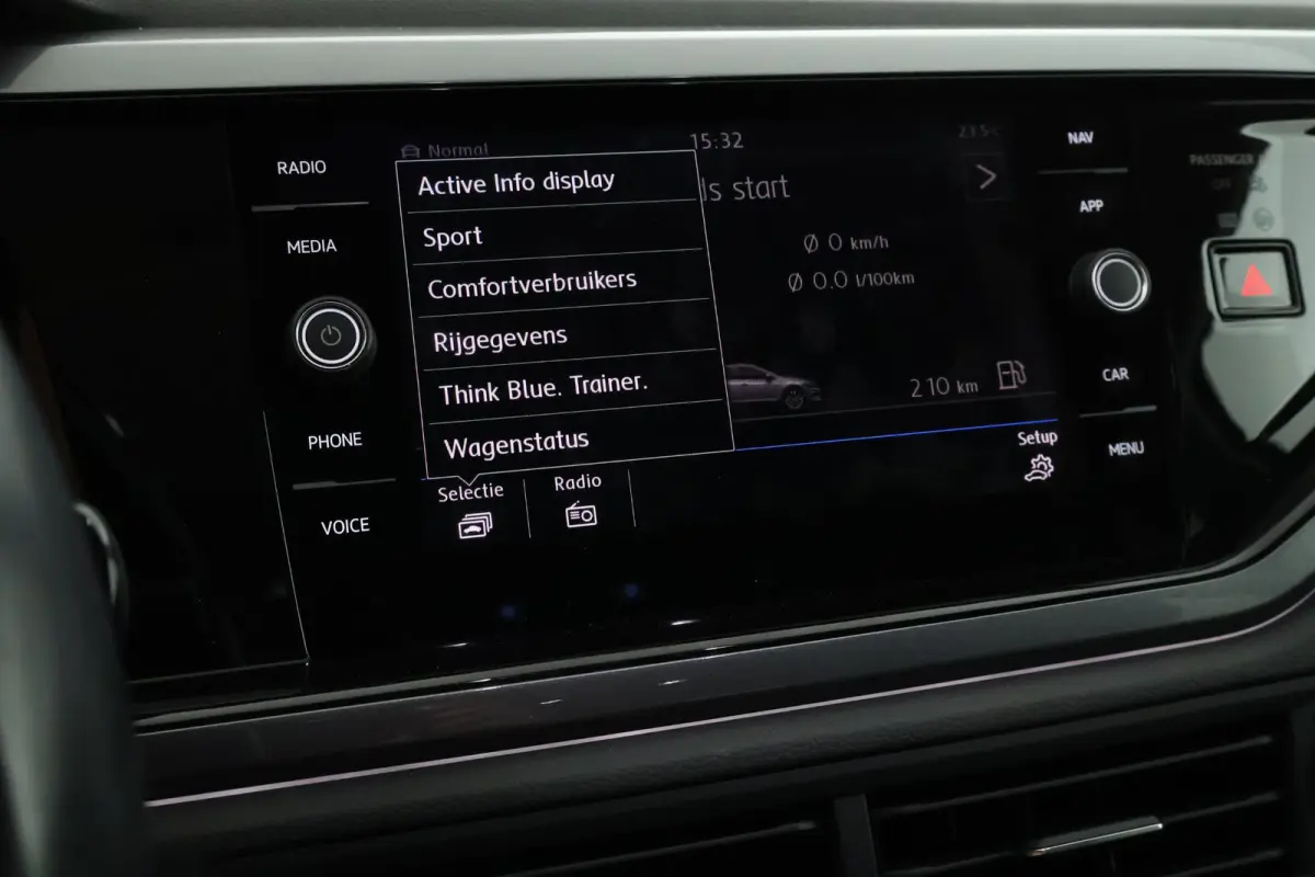 1.0 TSI 95pk R-Line Highline Virtual Cockpit Navigatie Adaptive Cruise Clima