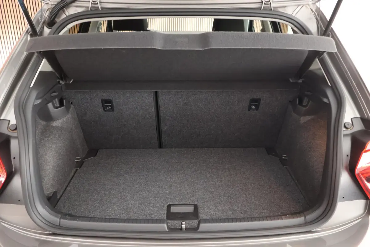 1.0 TSI 95pk R-Line Highline Virtual Cockpit Navigatie Adaptive Cruise Clima