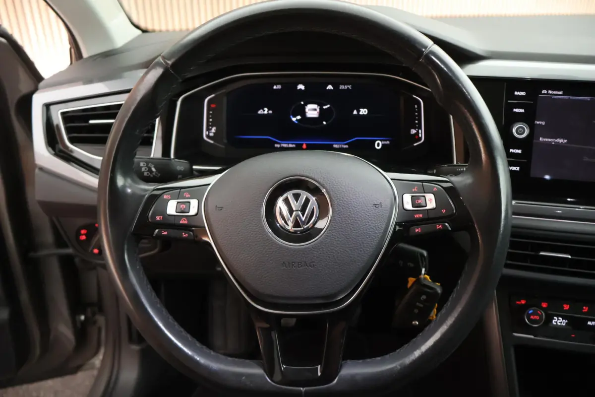 1.0 TSI 95pk R-Line Highline Virtual Cockpit Navigatie Adaptive Cruise Clima