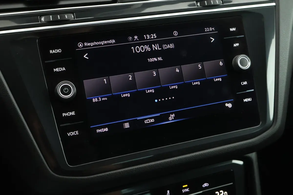 1.5 TSI 150pk DSG R-Line Business+ Panoramadak Camera Keyless Virtual Cockpit Navigatie