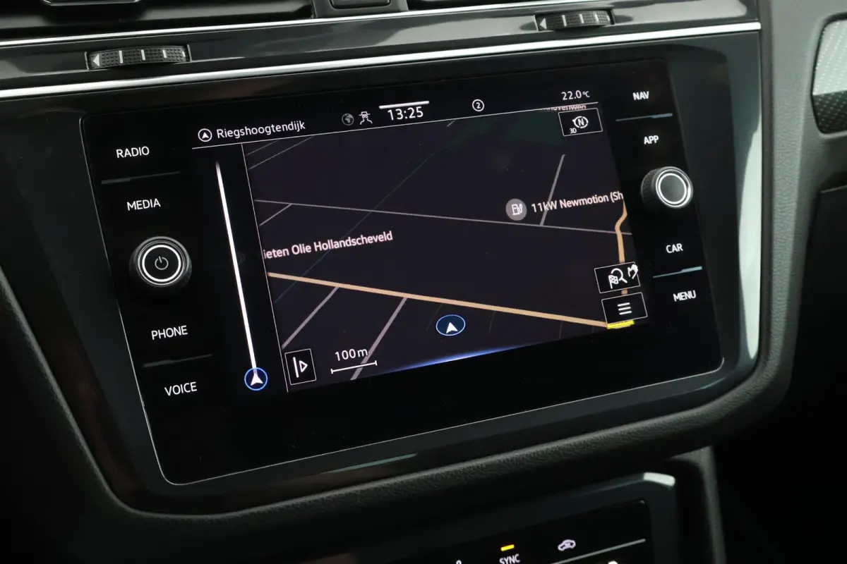1.5 TSI 150pk DSG R-Line Business+ Panoramadak Camera Keyless Virtual Cockpit Navigatie
