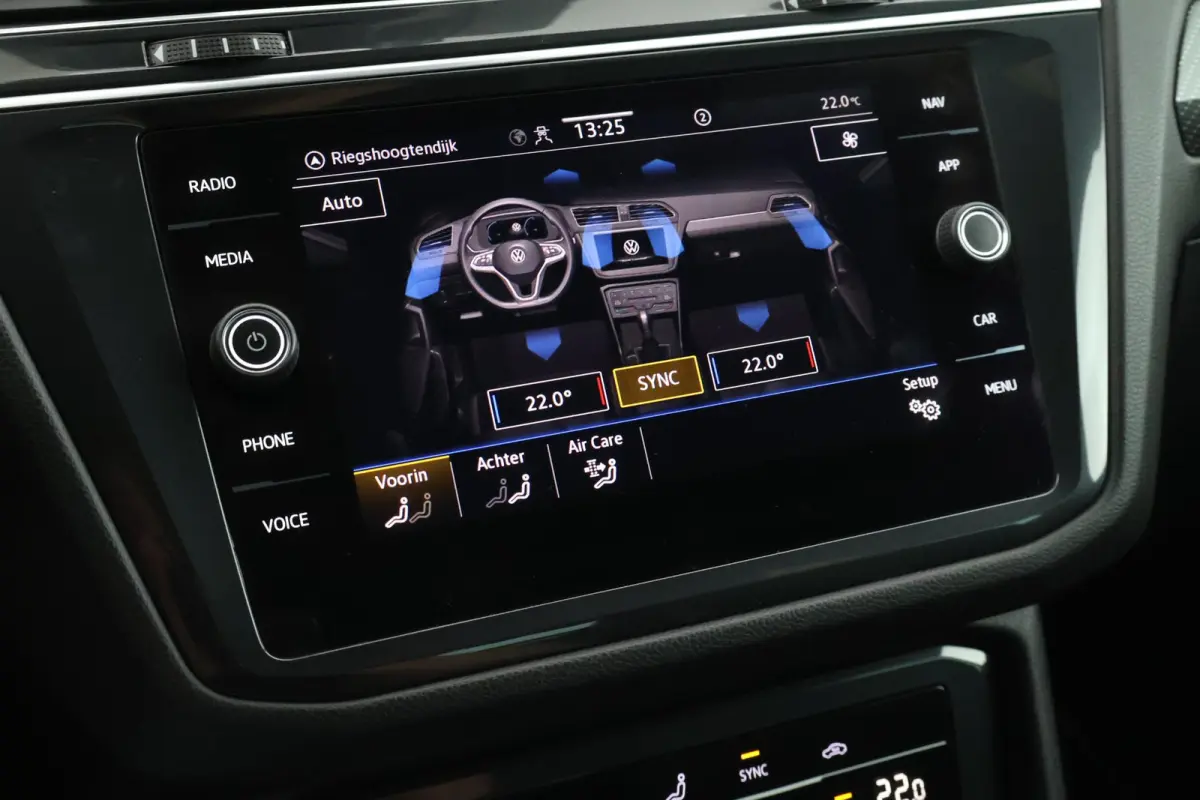 1.5 TSI 150pk DSG R-Line Business+ Panoramadak Camera Keyless Virtual Cockpit Navigatie