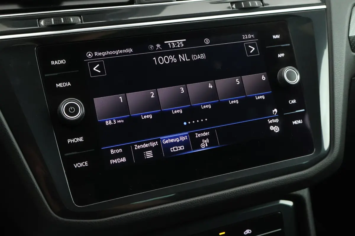 1.5 TSI 150pk DSG R-Line Business+ Panoramadak Camera Keyless Virtual Cockpit Navigatie