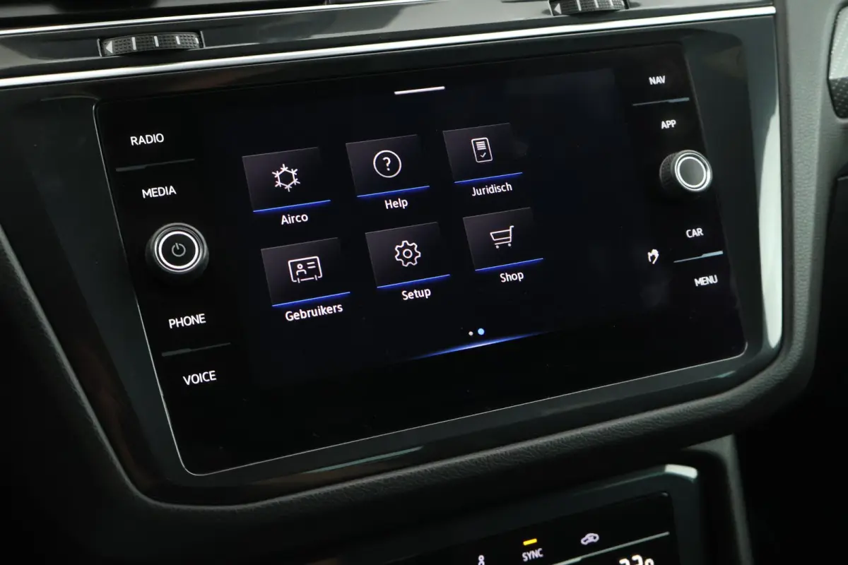 1.5 TSI 150pk DSG R-Line Business+ Panoramadak Camera Keyless Virtual Cockpit Navigatie