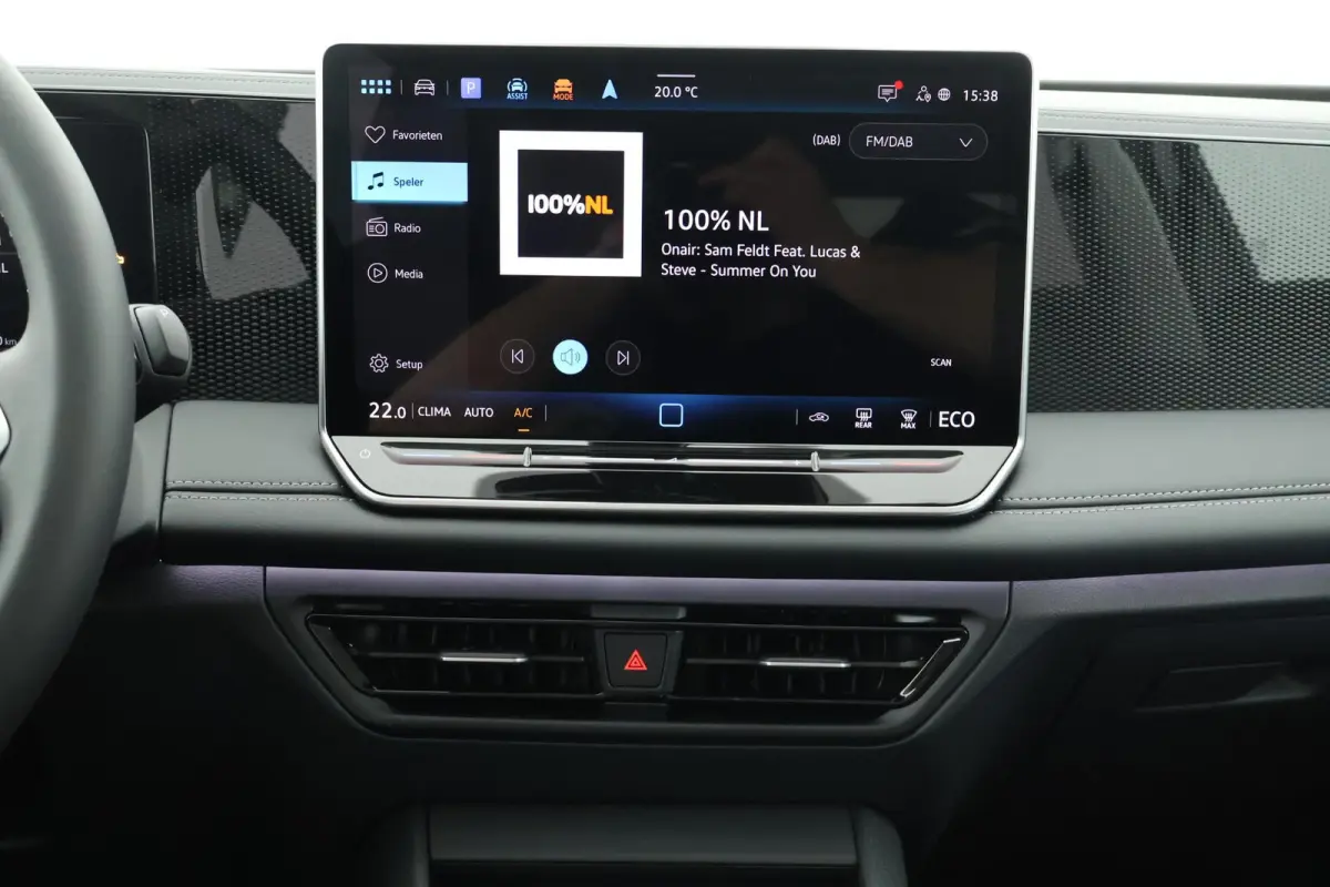1.5 204pk eHybrid Life Camera Keyless Virtual Cockpit Carplay Panoramadak Trekhaak