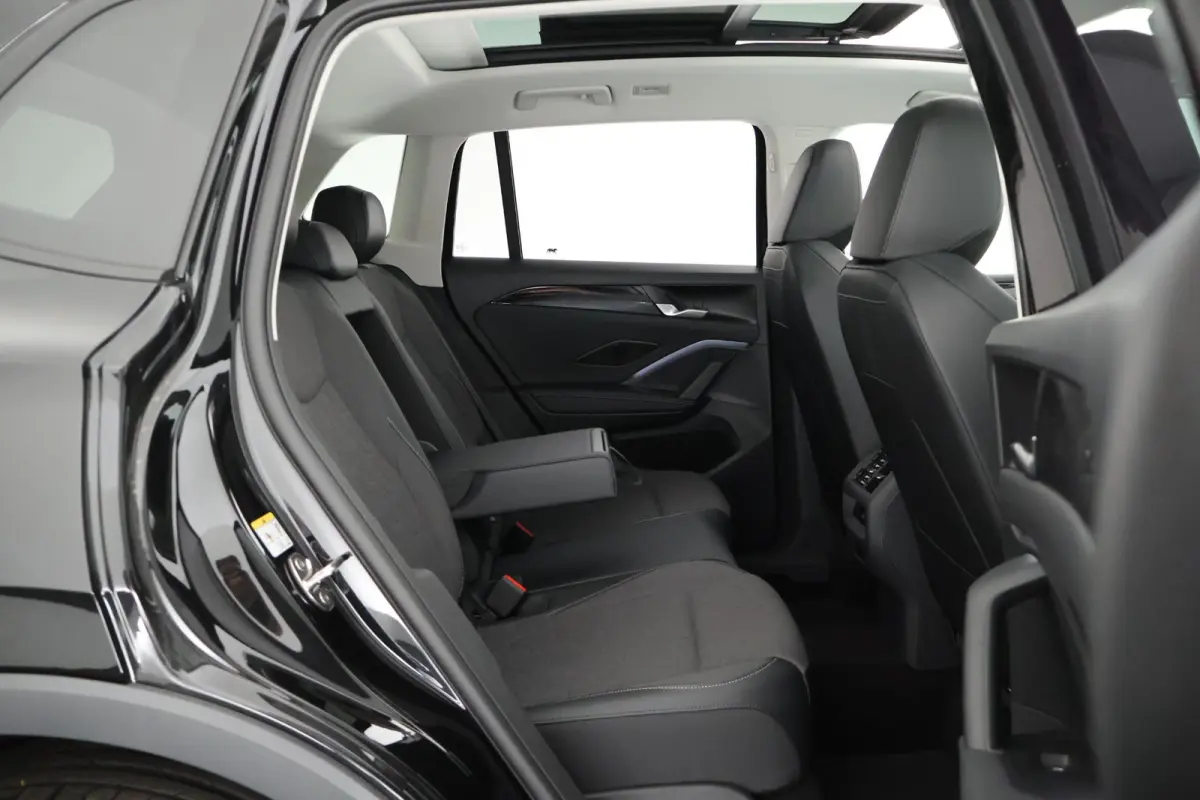 1.5 204pk eHybrid Life Camera Keyless Virtual Cockpit Carplay Panoramadak Trekhaak