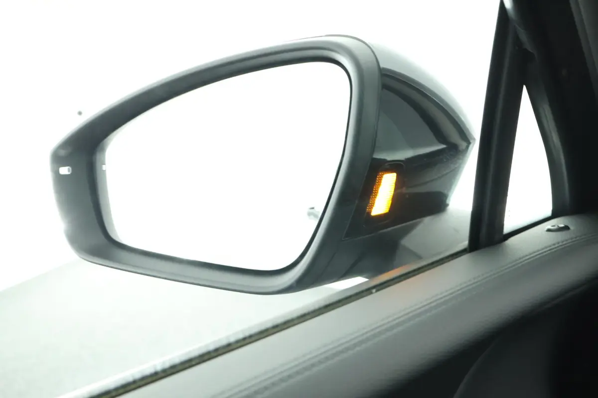 1.5 204pk eHybrid Life Camera Keyless Virtual Cockpit Carplay Panoramadak Trekhaak