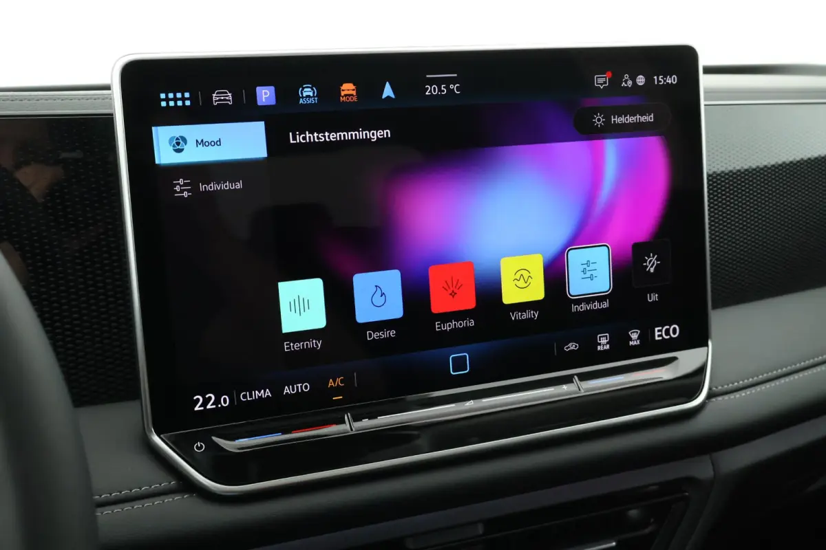 1.5 204pk eHybrid Life Camera Keyless Virtual Cockpit Carplay Panoramadak Trekhaak