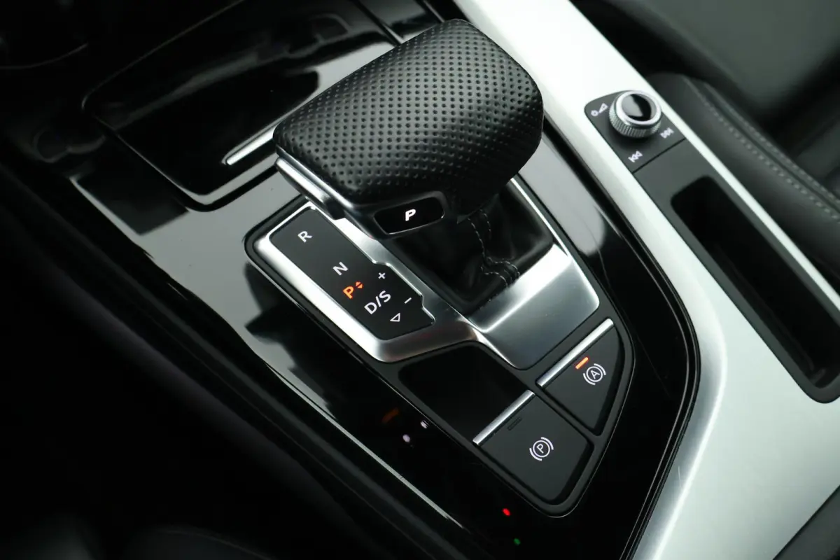 40 TFSI 190pk S Edition Virtual Cockpit Leder Led Navigatie Parkeersensoren S-Line
