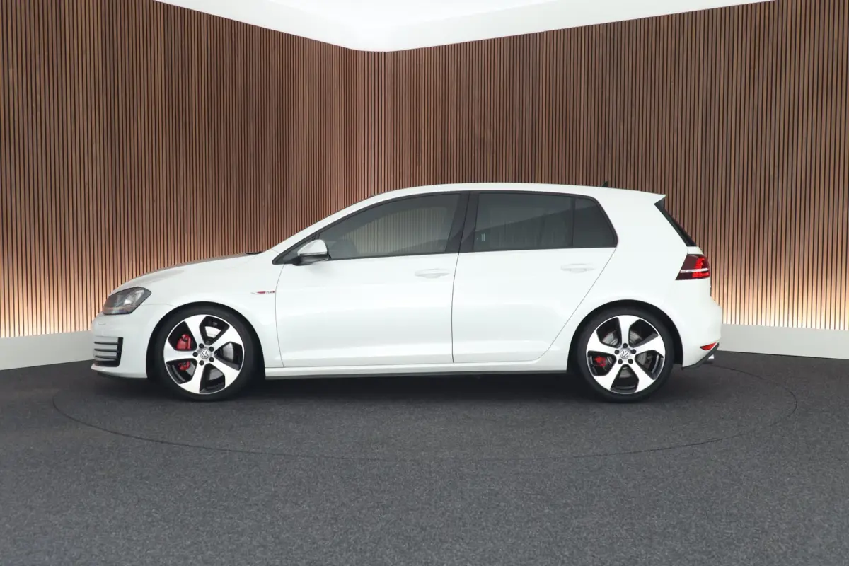 2.0 TSI 230pk DSG GTI Performance Xenon Camera Navigatie Cruise Control Drive Select