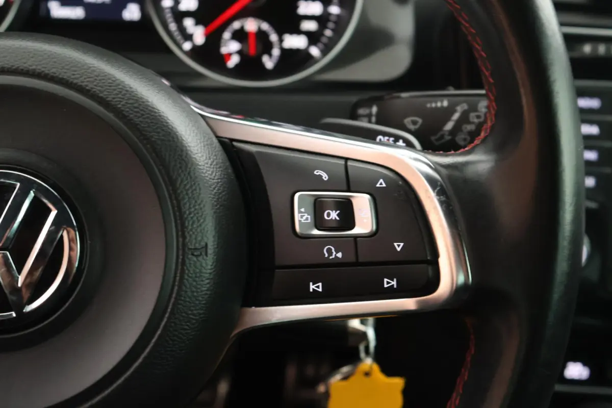 2.0 TSI 230pk DSG GTI Performance Xenon Camera Navigatie Cruise Control Drive Select