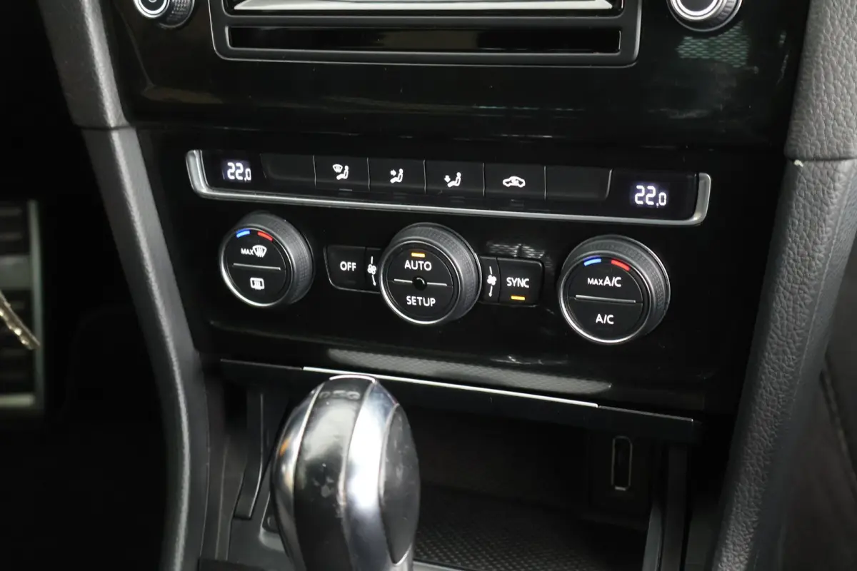 2.0 TSI 230pk DSG GTI Performance Xenon Camera Navigatie Cruise Control Drive Select