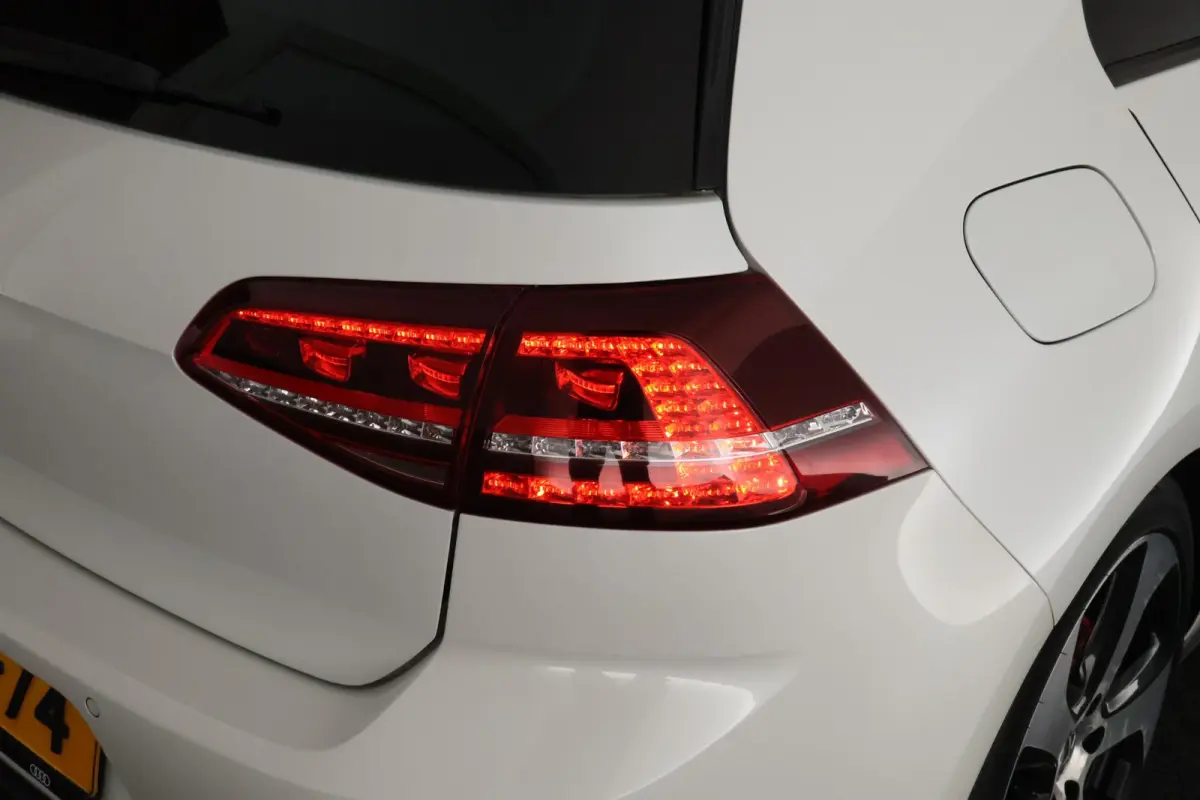 2.0 TSI 230pk DSG GTI Performance Xenon Camera Navigatie Cruise Control Drive Select
