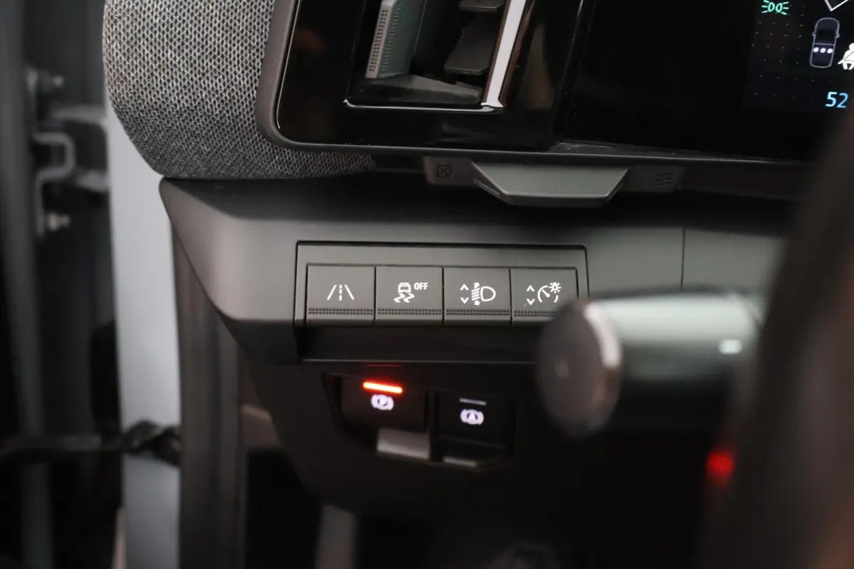 EV60 220pk Optimum Charge Equilibre Stoelverwarming Stuurverwarming Carplay