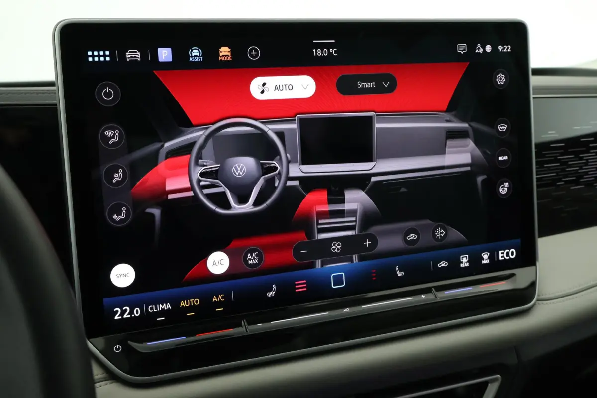 1.5 eHybrid 204pk Elegance Trekhaak 360Camera Head-Up Stuur+Stoelverwarming Keyless Massage Panoramadak