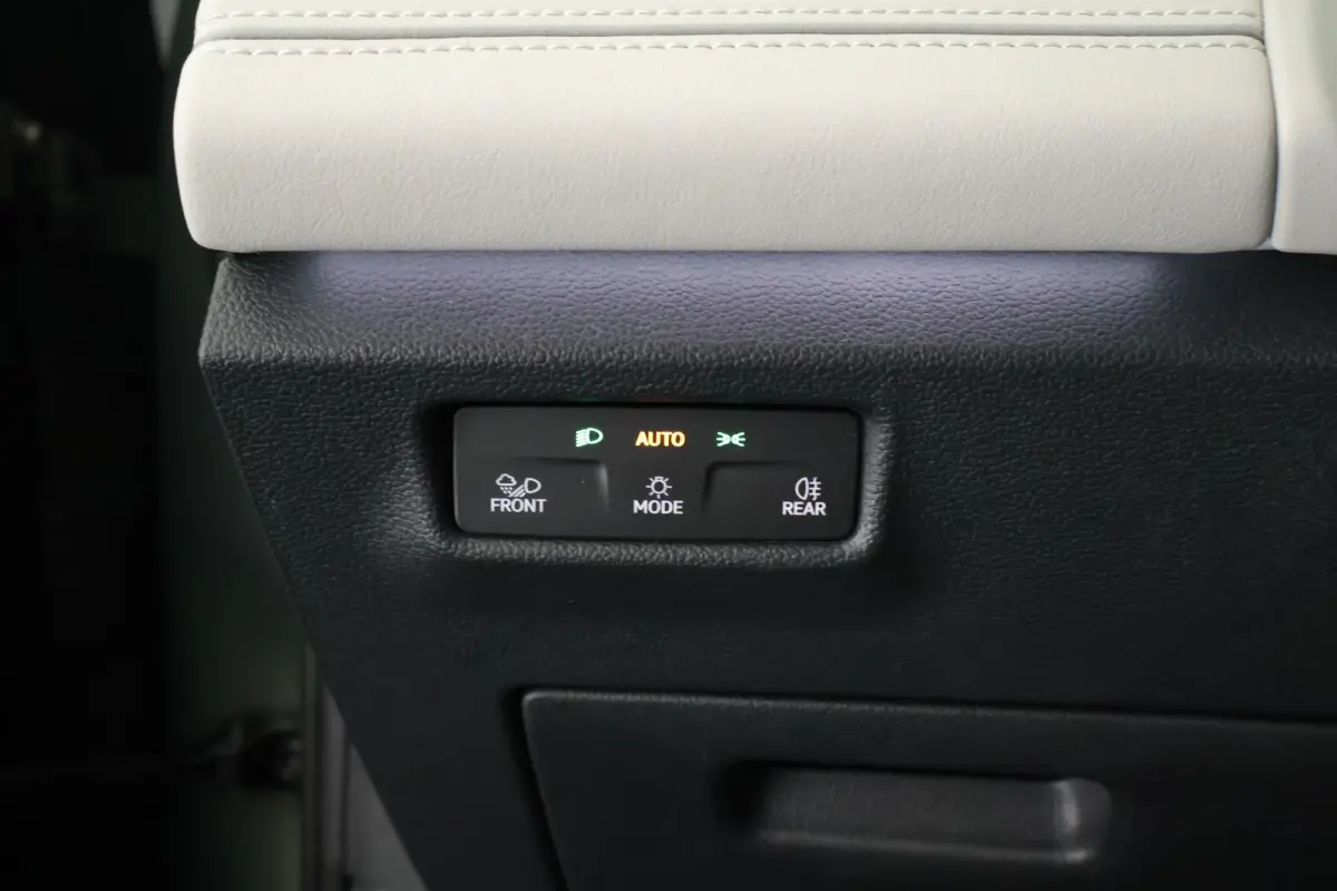 1.5 eHybrid 204pk Elegance Trekhaak 360Camera Head-Up Stuur+Stoelverwarming Keyless Massage Panoramadak