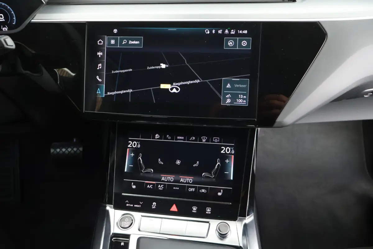 55 408pk 95 kWh SoH 94% quattro S edition Luchtvering Memory Camera Keyless Adaptive cruise 2x S-Line