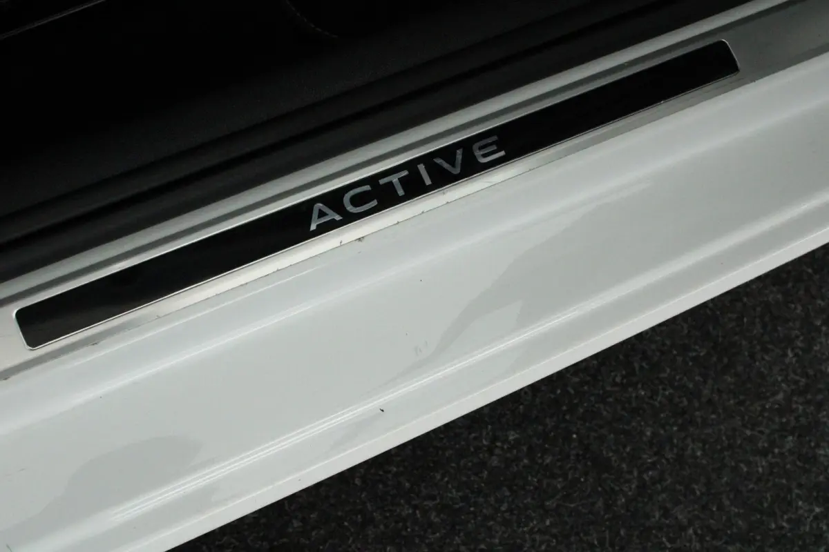 Up! 1.0 66pk Active Camera Cruise Stoelverwarming