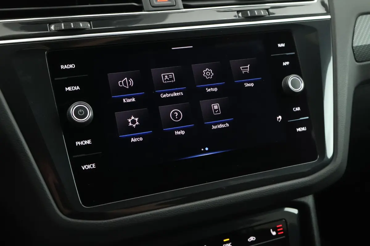 1.4 TSI eHybrid 245pk R-Line Black Style HUD Trekhaak 360Camera Leder Stoelverwarming Virtual Cockpit Keyless Navigatie Memory