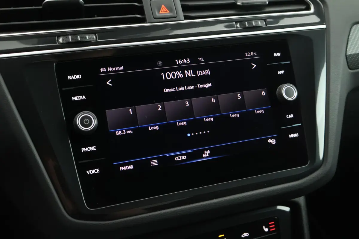 1.4 TSI eHybrid 245pk R-Line Black Style HUD Trekhaak 360Camera Leder Stoelverwarming Virtual Cockpit Keyless Navigatie Memory