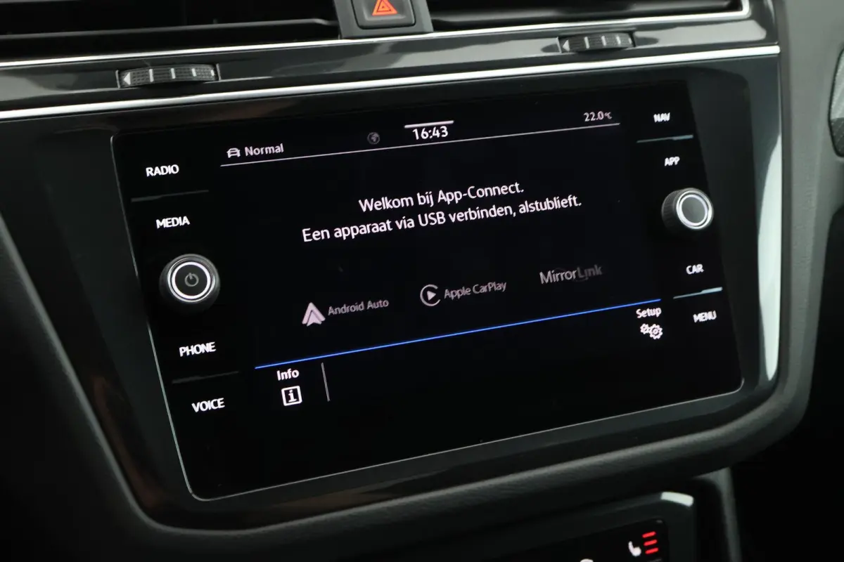 1.4 TSI eHybrid 245pk R-Line Black Style HUD Trekhaak 360Camera Leder Stoelverwarming Virtual Cockpit Keyless Navigatie Memory