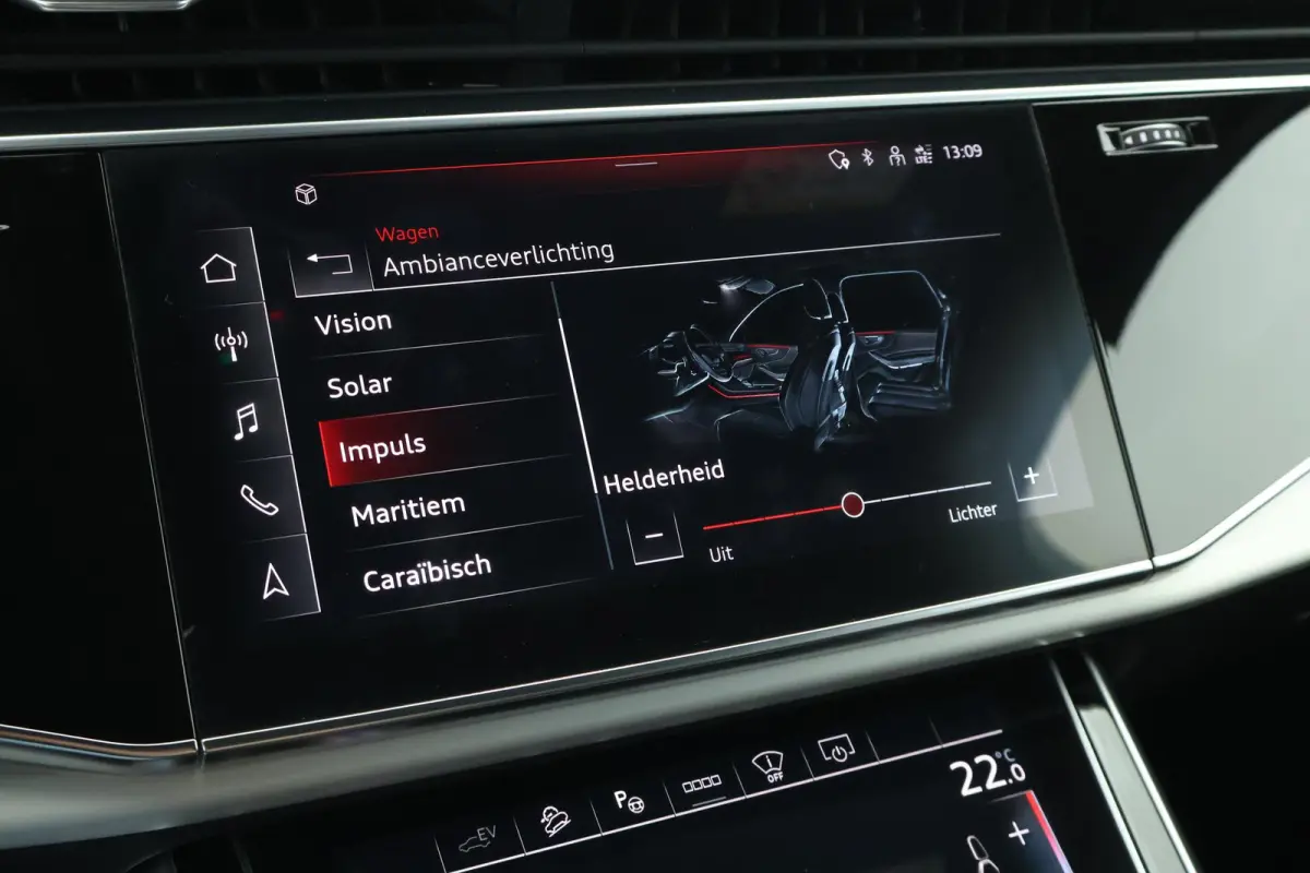 55 TFSI e 381pk quattro Pro Line S Trekhaak 360Camera B&O Head-Up Keyless Virtual Cockpit Luchtvering Panoramadak 2x S-Line