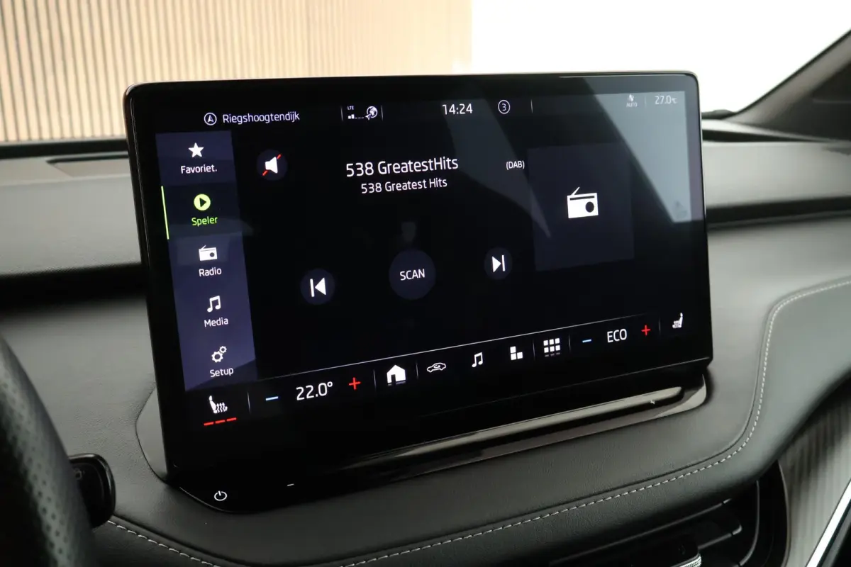 80 Sportline 204pk SOH 96% Stoelverwarming ACC Camera Navigatie