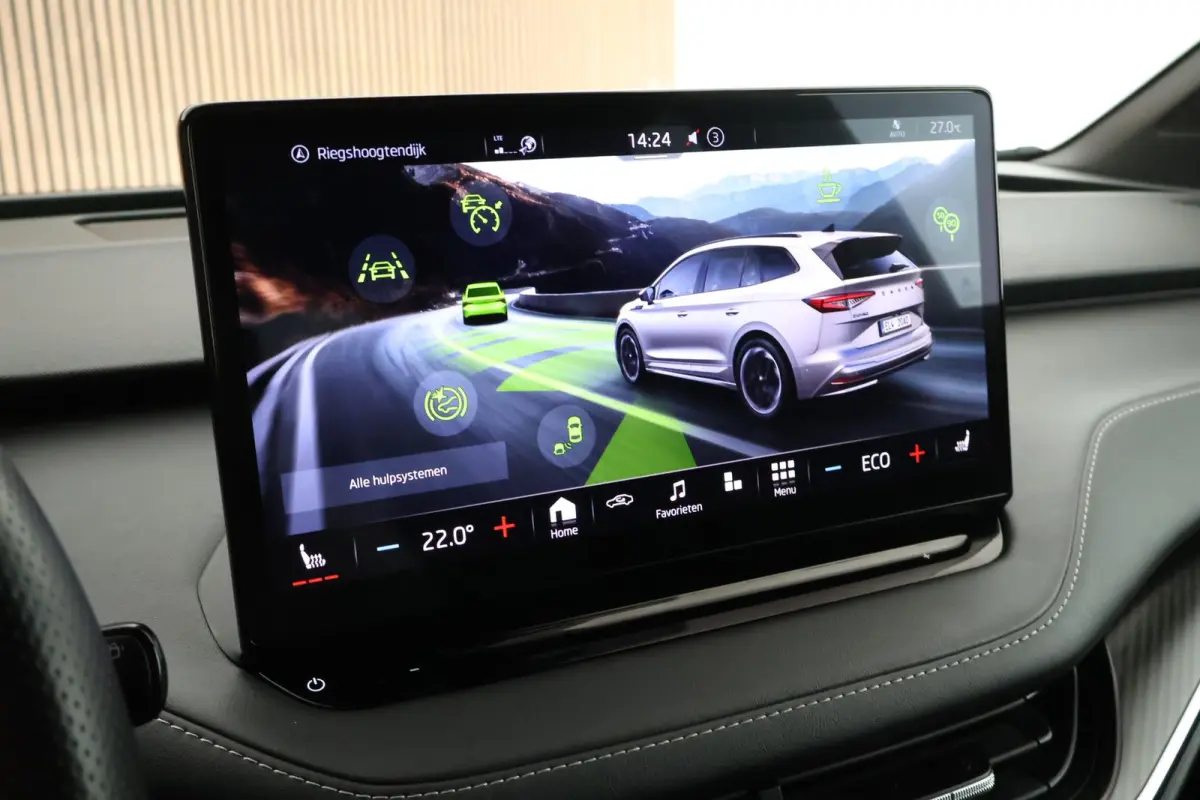 80 Sportline 204pk SOH 96% Stoelverwarming ACC Camera Navigatie
