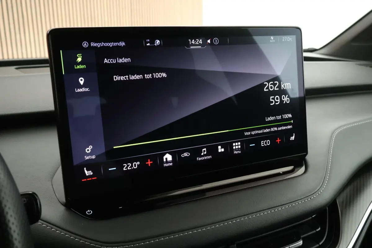 80 Sportline 204pk SOH 96% Stoelverwarming ACC Camera Navigatie