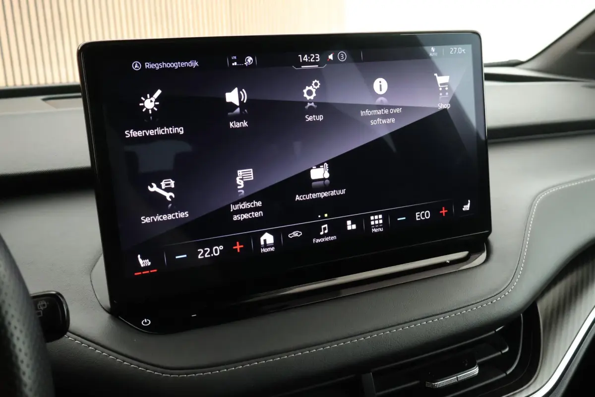 80 Sportline 204pk SOH 96% Stoelverwarming ACC Camera Navigatie