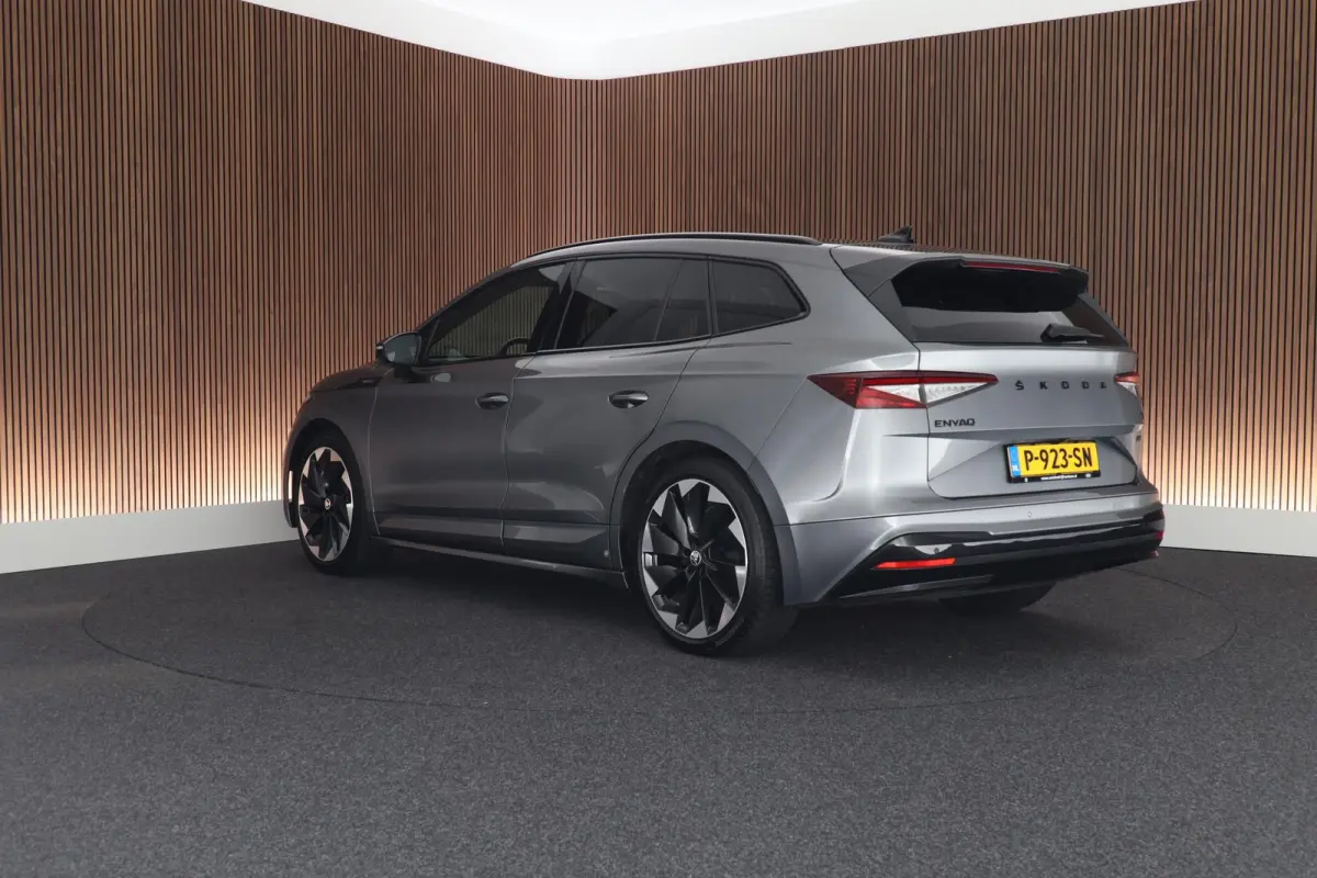 80 Sportline 204pk SOH 96% Stoelverwarming ACC Camera Navigatie