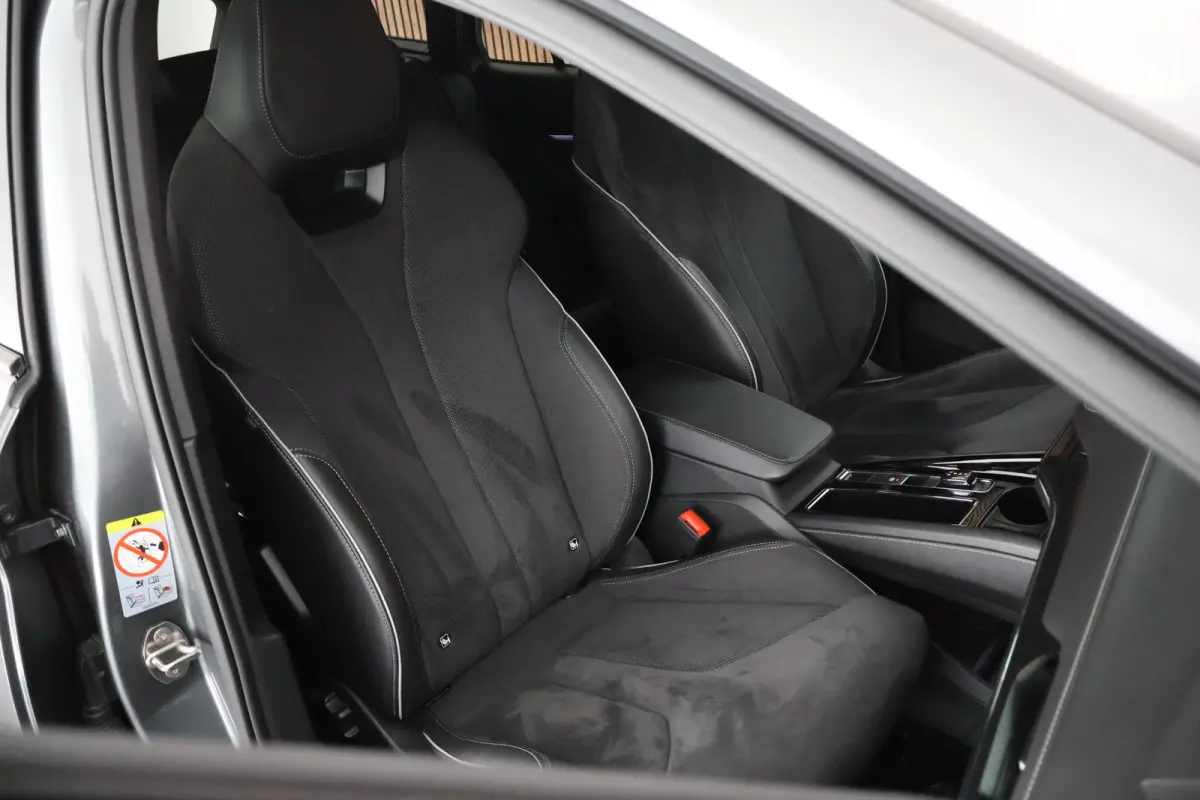 80 Sportline 204pk SOH 96% Stoelverwarming ACC Camera Navigatie