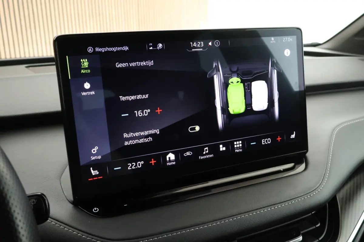 80 Sportline 204pk SOH 96% Stoelverwarming ACC Camera Navigatie