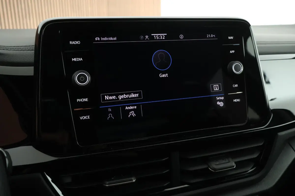 1.5 TSI 150pk DSG R-Line Black Style Trekhaak IQ.Light Virtual Cockpit Camera Stoelverwarming Navigatie
