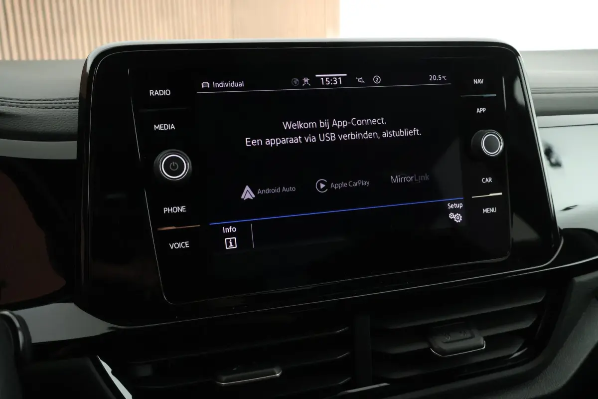1.5 TSI 150pk DSG R-Line Black Style Trekhaak IQ.Light Virtual Cockpit Camera Stoelverwarming Navigatie