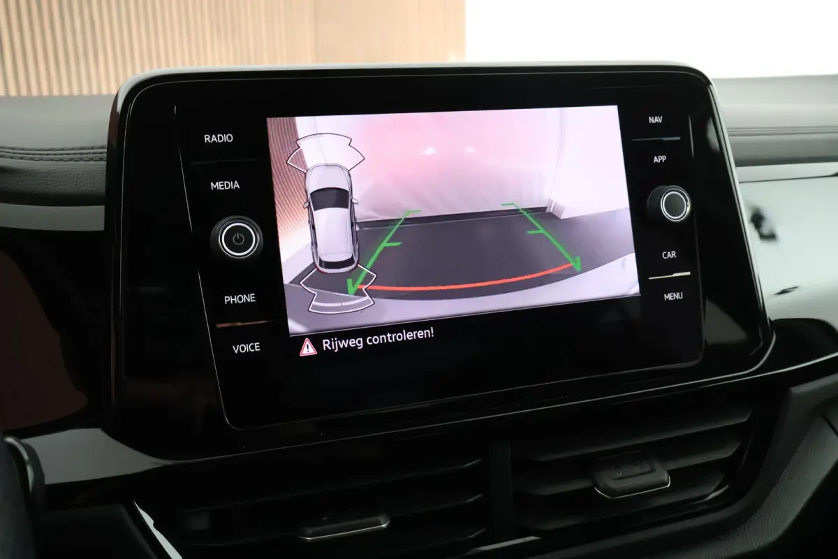 1.5 TSI 150pk DSG R-Line Black Style Trekhaak IQ.Light Virtual Cockpit Camera Stoelverwarming Navigatie