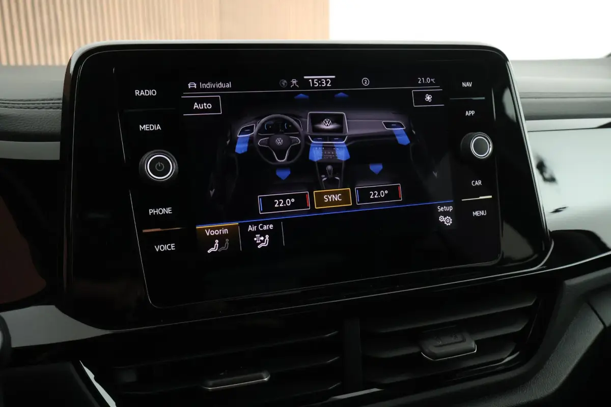 1.5 TSI 150pk DSG R-Line Black Style Trekhaak IQ.Light Virtual Cockpit Camera Stoelverwarming Navigatie