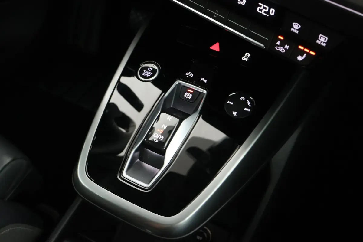 45 265pk quattro Advanced edition 77 kWh SOH 91% Matrix LED Leder Keyless Sonos Stoelverwarming Navigatie