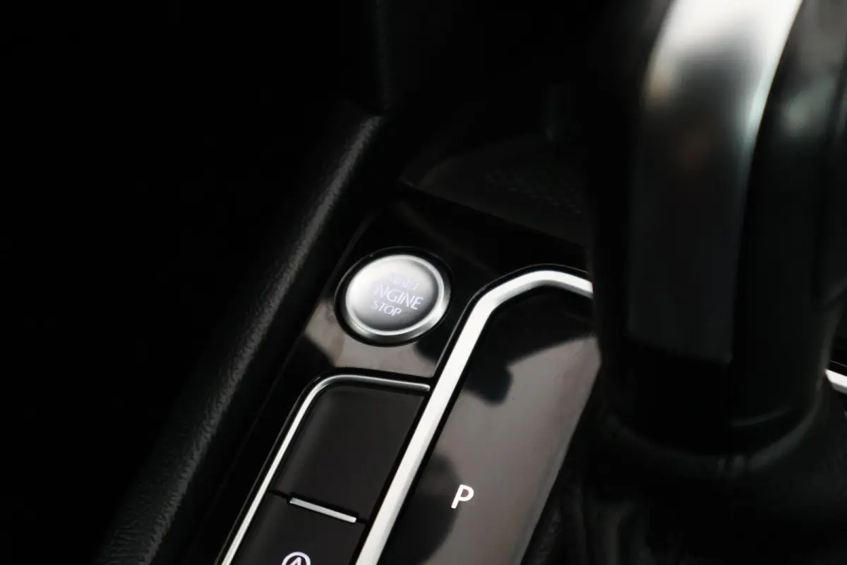 1.5 TSI 150pk DSG R-Line Business + Keyless Panoramadak 360Camera Stoelverwarming Virtual Cockpit Navigatie
