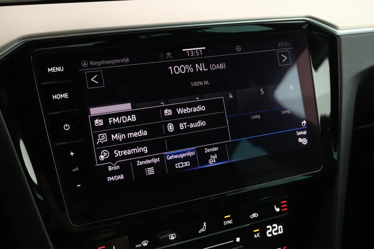 1.5 TSI 150pk DSG R-Line Business + Keyless Panoramadak 360Camera Stoelverwarming Virtual Cockpit Navigatie
