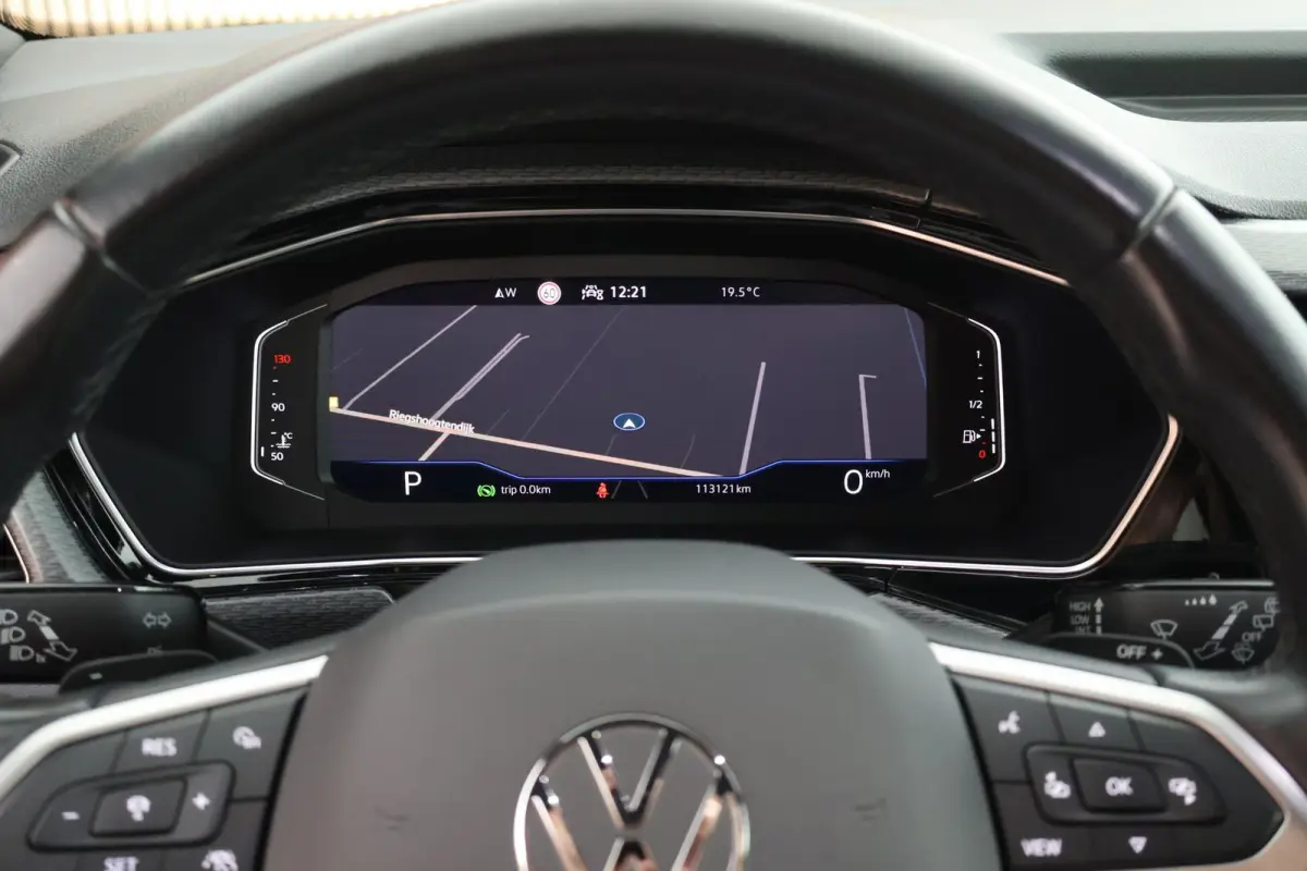 1.0 TSI 110pk DSG R-Line Camera LED Stoelverwarming Virtual Cockpit Navigatie
