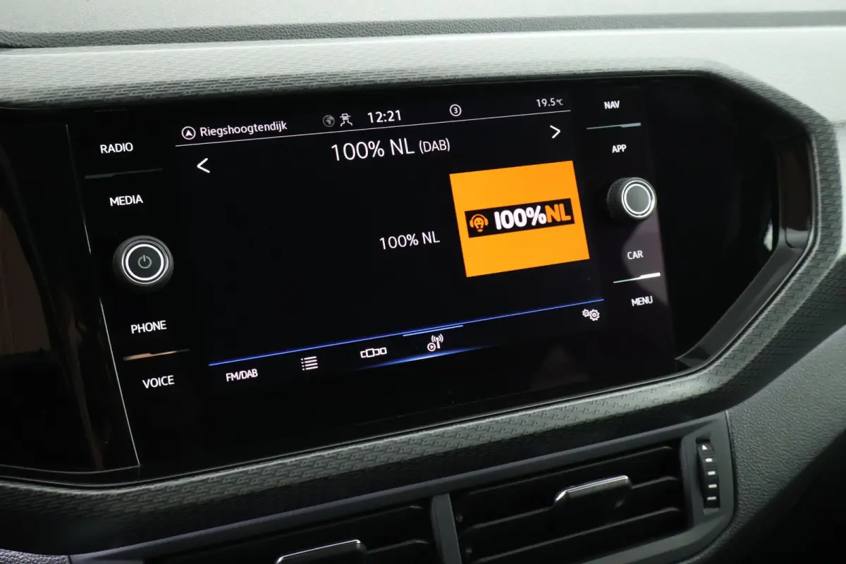 1.0 TSI 110pk DSG R-Line Camera LED Stoelverwarming Virtual Cockpit Navigatie