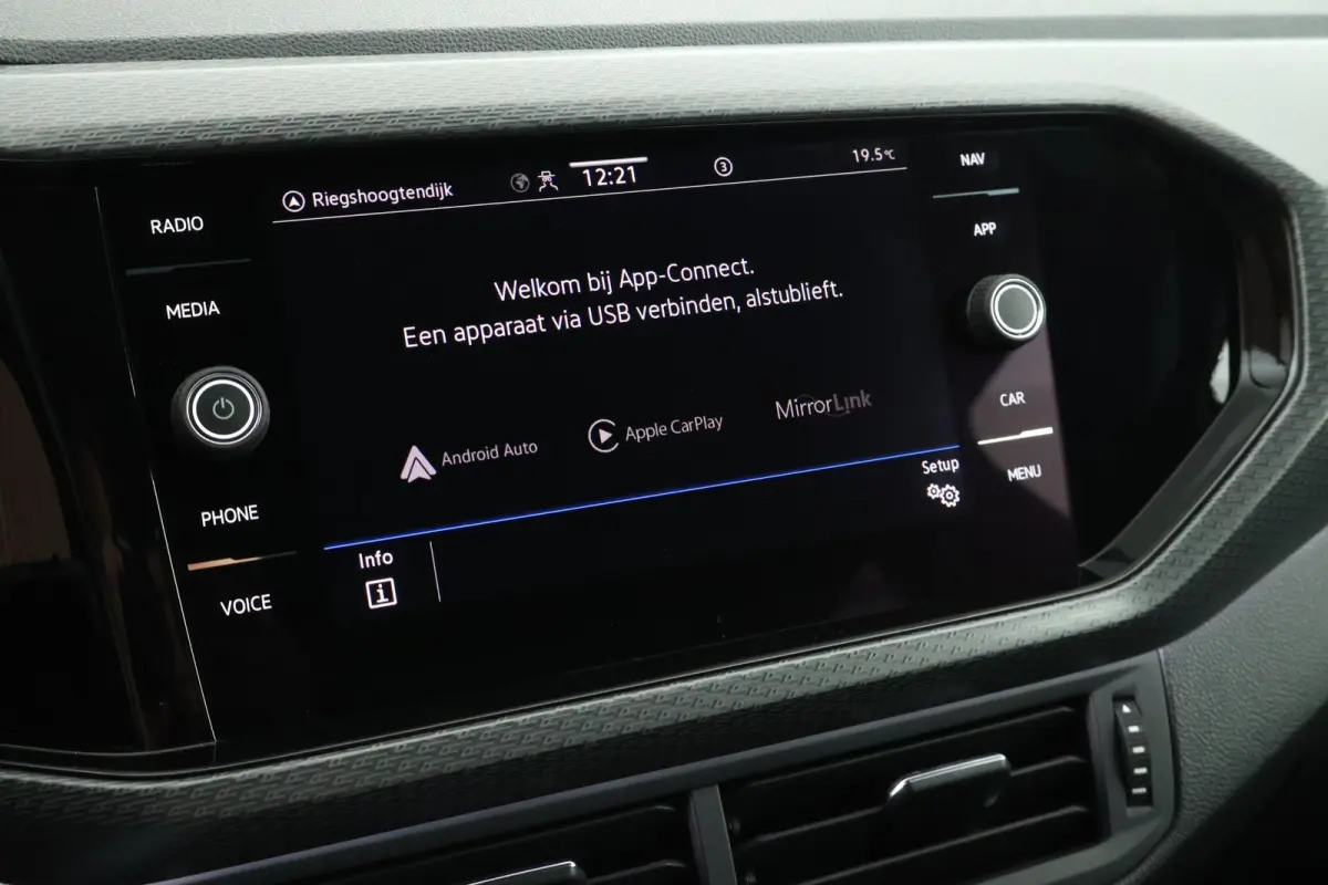 1.0 TSI 110pk DSG R-Line Camera LED Stoelverwarming Virtual Cockpit Navigatie