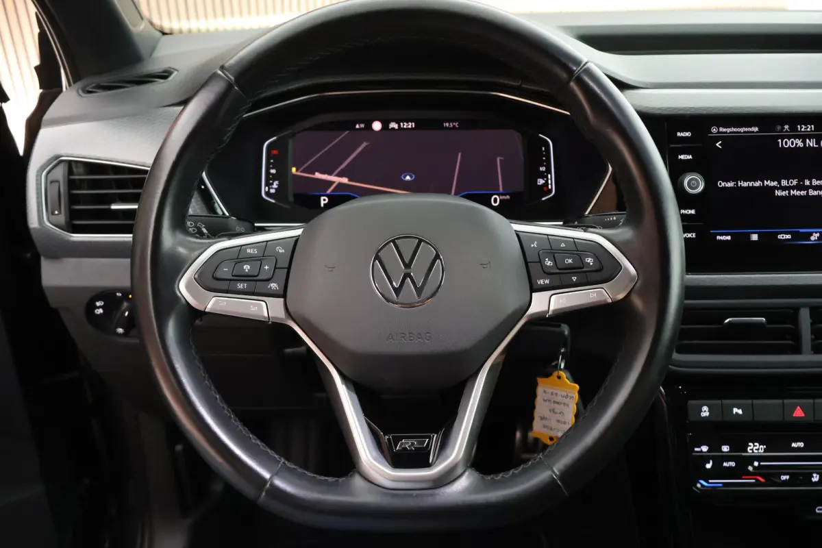 1.0 TSI 110pk DSG R-Line Camera LED Stoelverwarming Virtual Cockpit Navigatie