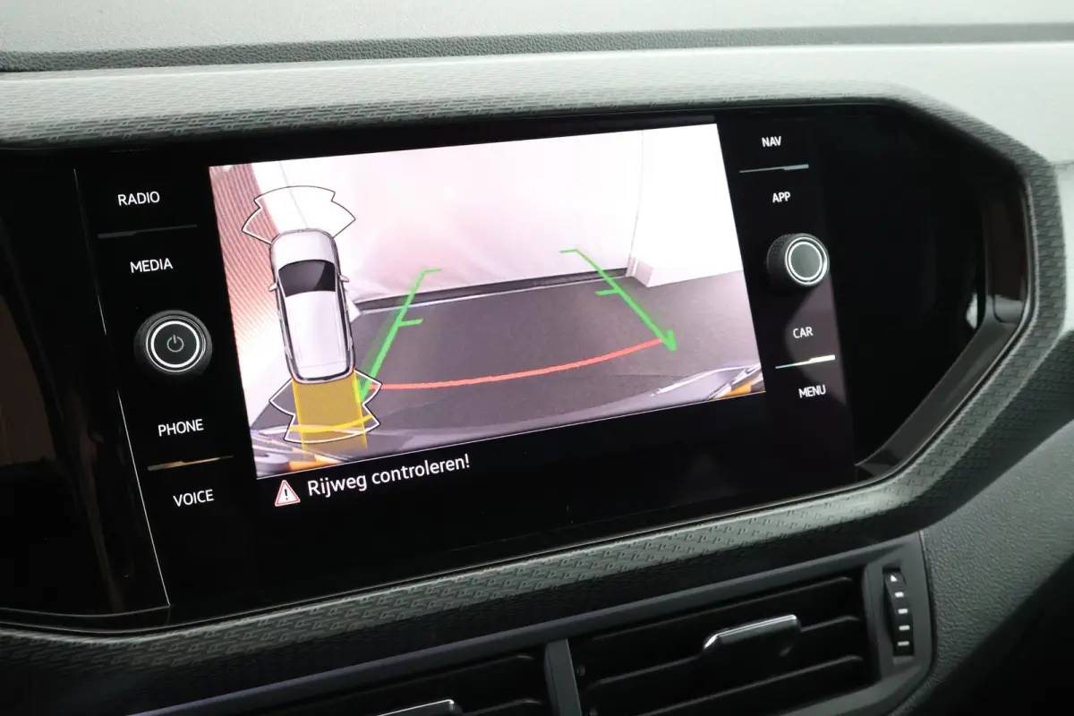 1.0 TSI 110pk DSG R-Line Camera LED Stoelverwarming Virtual Cockpit Navigatie
