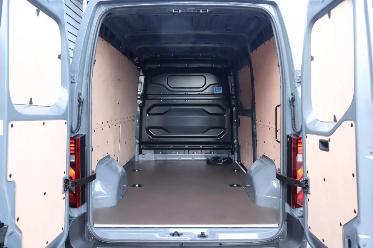 T35 L2H2 Advance long range 87 kWh Leder Trekhaak Camera Stoelverwarming Navigatie