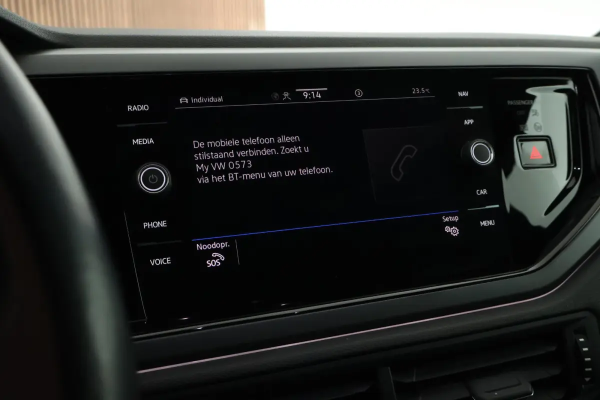 1.0 TSI 95pk 2x R-Line Climate Control ACC Camera Stoelverwarming Keyless Navigatie