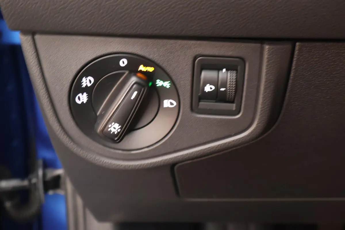 1.0 TSI 95pk 2x R-Line Climate Control ACC Camera Stoelverwarming Keyless Navigatie