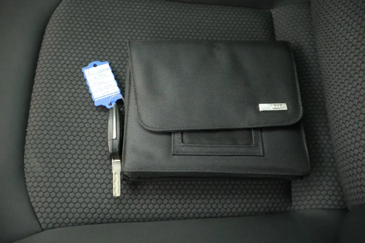 1.0 TFSI 95pk Cruise Control Parkeersensoren Navigatie